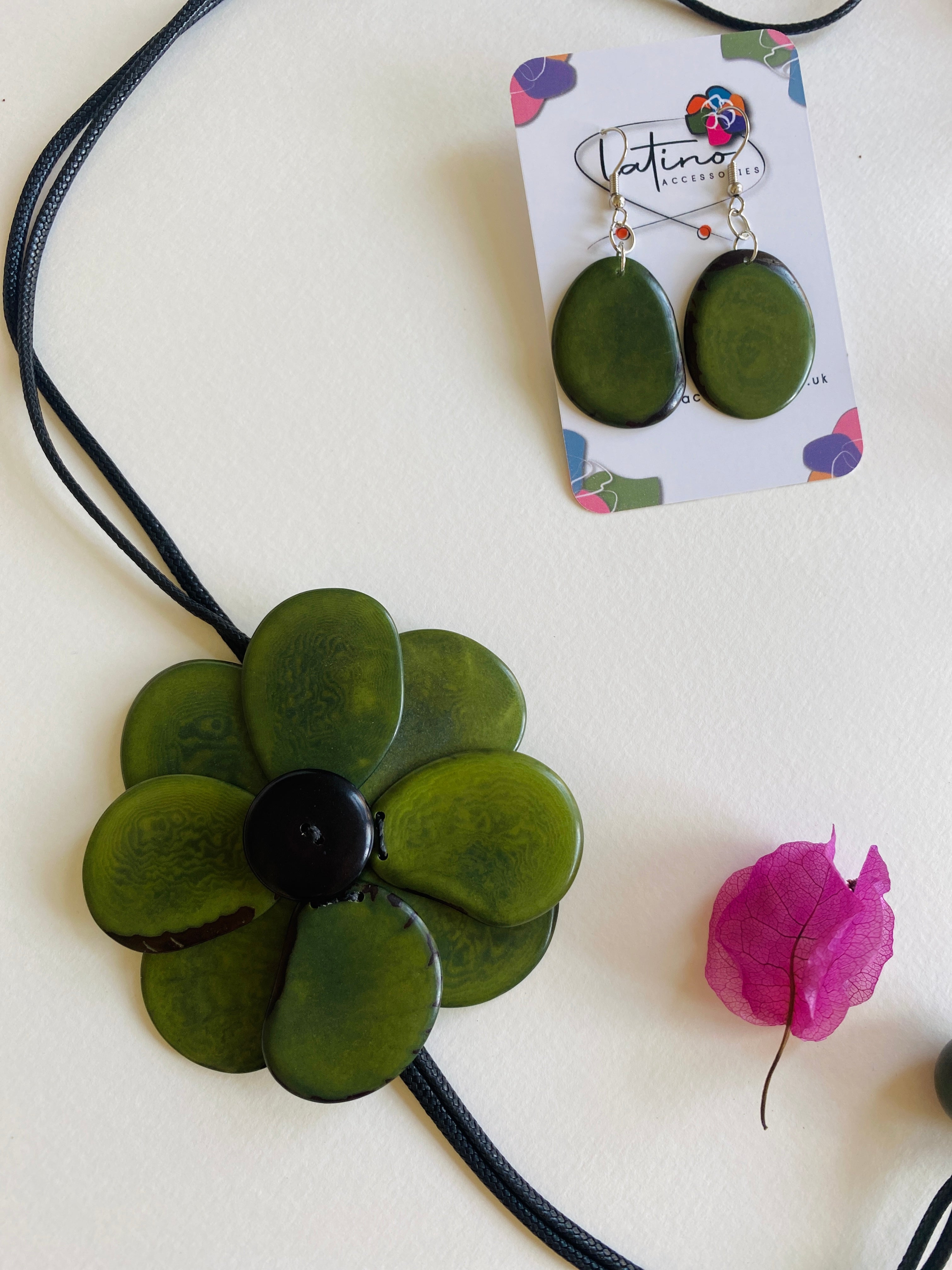 Margarita Flower Tagua Necklace Set - Green